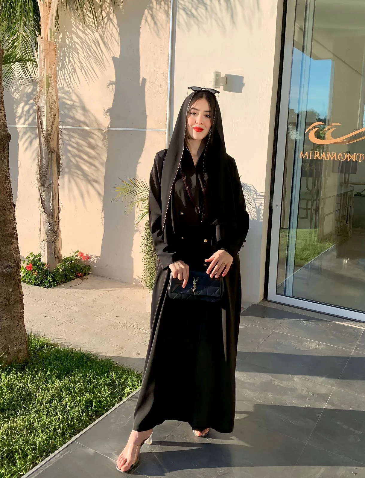 Khamrah black abaya + Châle