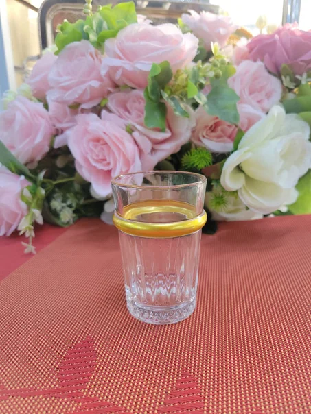 Verre a the PK6 DORE