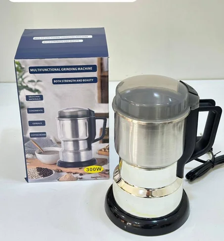 مطحنة القهوة والتوابل الألمانية ذات 8 شفرات