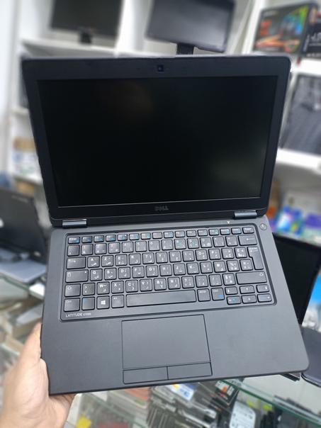 i7 5em Ram 8 128 ssd Batterie Excellent