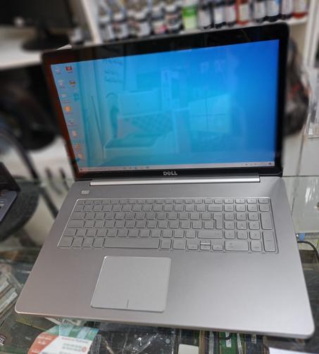 i5 4em Ram 6 GB /750GB   Clavier lumineux /Batterie excellent