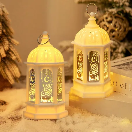فانوس رمضان أبيض