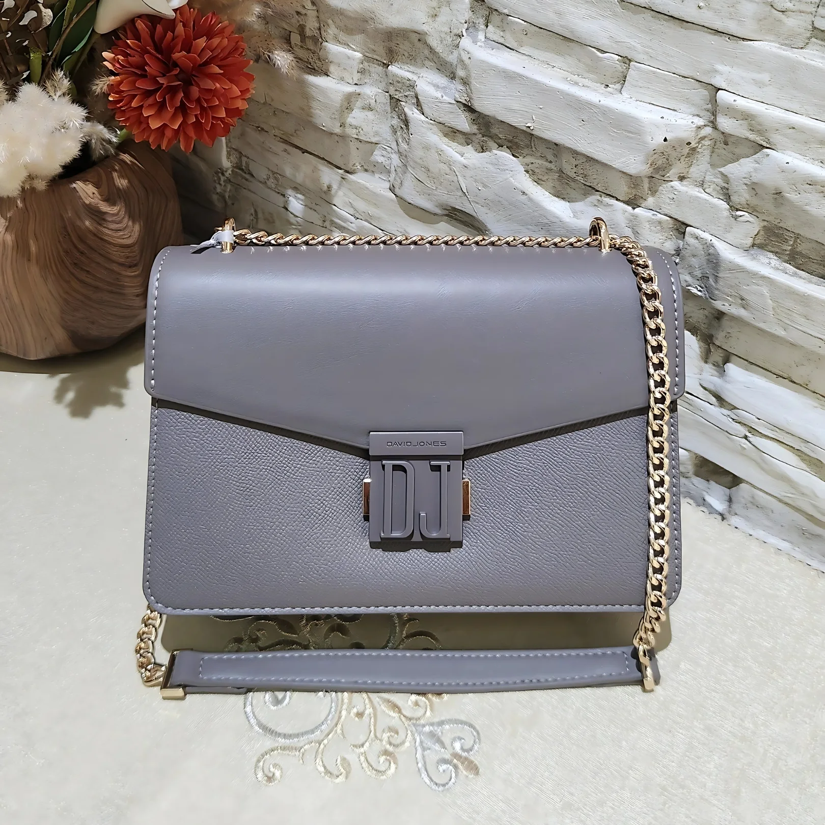 David Jones - Gris - 2025