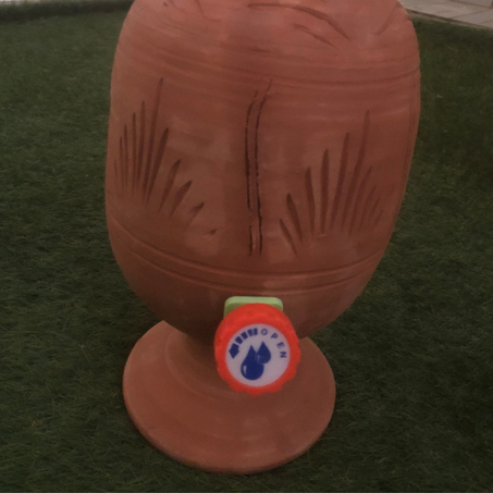 جرّة الماء الفخارية