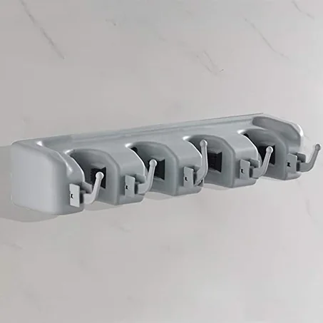 حامل المكنسات