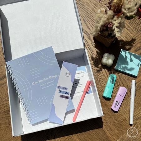 !مخطط الميزانية مع فاصل الكتاب و قلم هدية