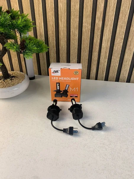 مصابيح إضاءة أمامية للسياراتLED H4