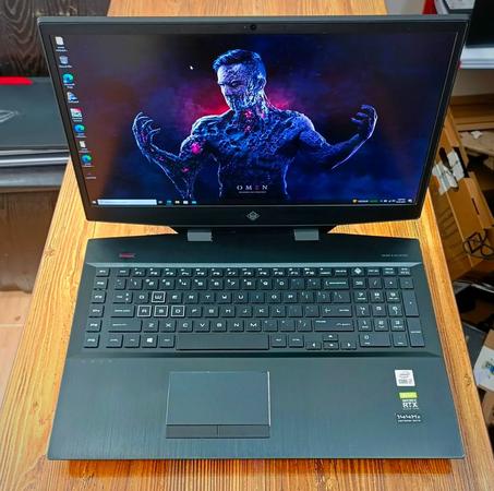 Hp omen 17 i5 10700H 16gb RAM 256gb ssd 1tb hdd RTX2060 6gb vram batterie 3h