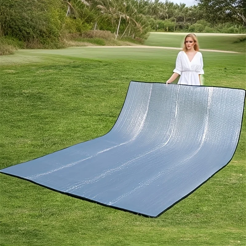 بساط تخييم كبير الحجم