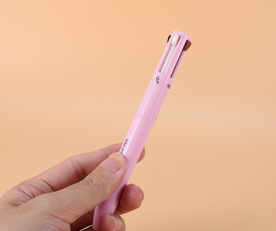 STYLO DE MAQUILLAGE 4 EN 1