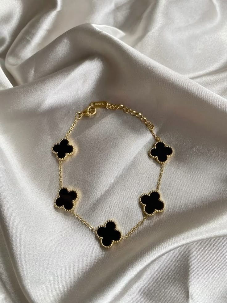 Van Cleef Black