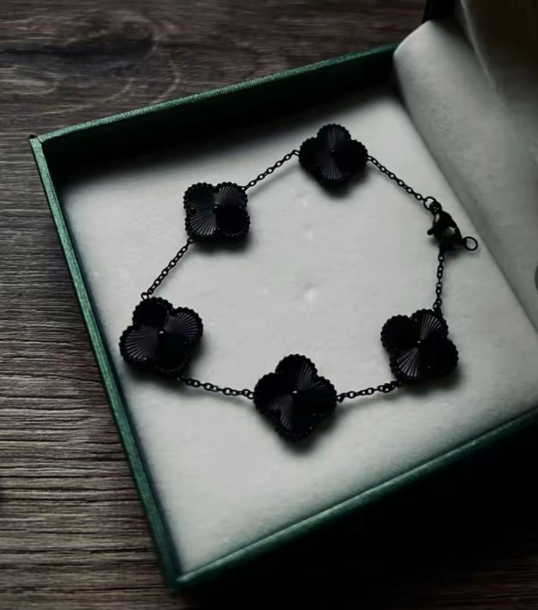 VAN CLEEF NOIR