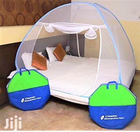 خيمة ضد الناموس و الحشرات الأخرى