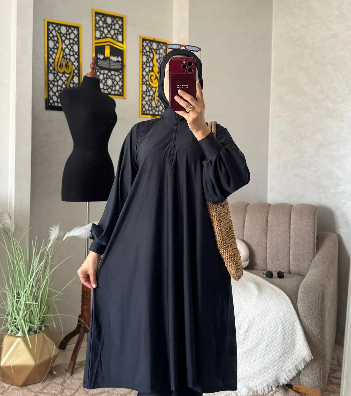 "طقم بوركيني أسود كامل"