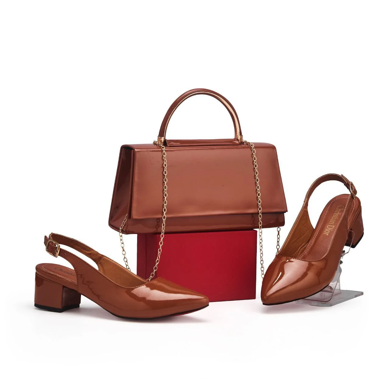 👑أناقة متكاملة بحقيبة وحذاء بكعب مريح👑