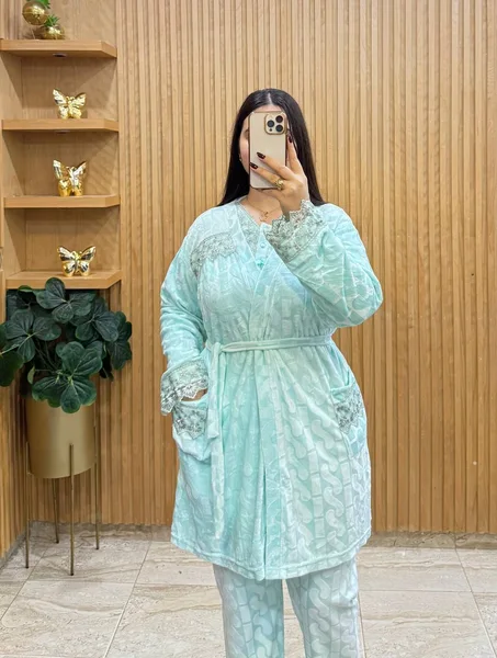 ✨🌸بيجامة نسائية راقية – أناقة وراحة فكل لحظة 🌸✨