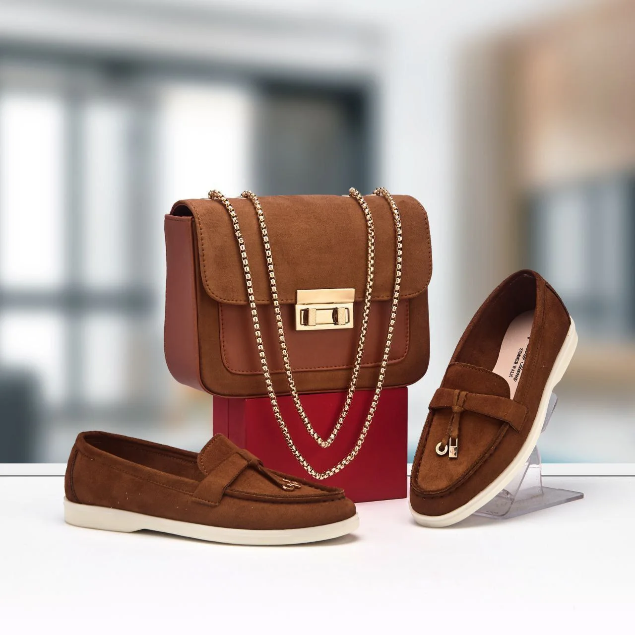 👑طقم راقٍ يجمع بين الفخامة والراحة👑