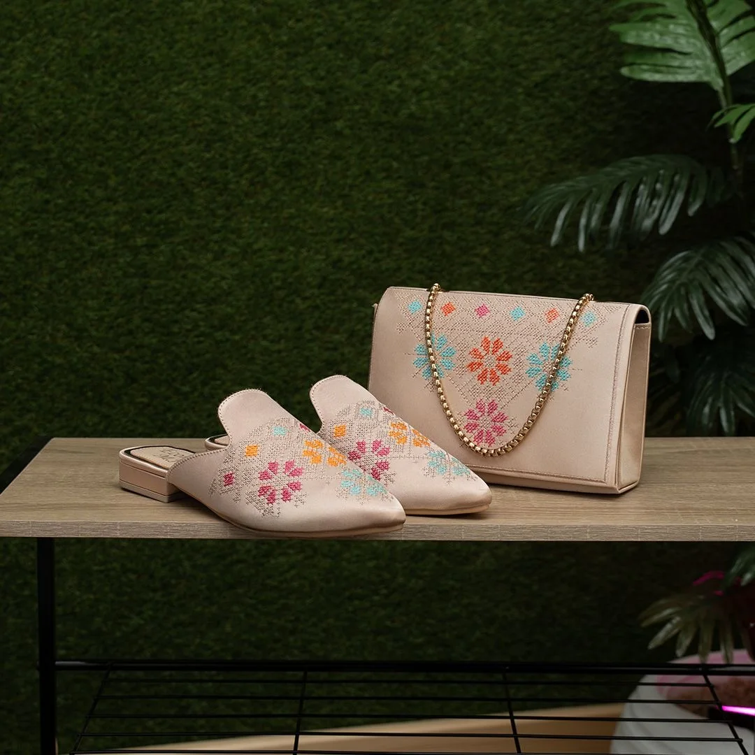 ✨طقم بلغة وحقيبة مغربية مطرزة – أناقة مميزة لإطلالتك في رمضان✨