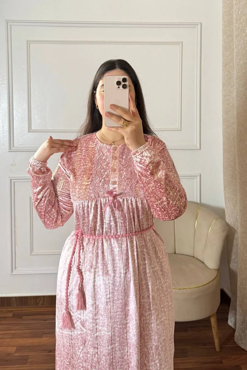 طويلة مبرة مريا جوهرة بالحزام – إطلالة أنيقة وعصرية🩷