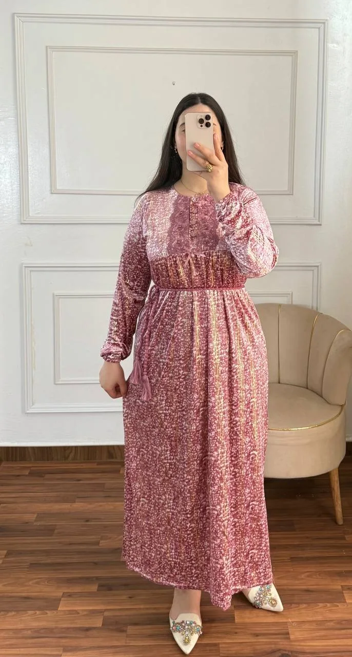 طويلة مبرة مريا جوهرة بالحزام – إطلالة أنيقة وعصرية🩷