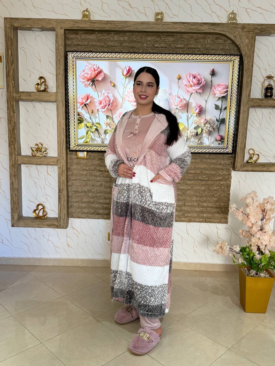 ✨بيجامة نسائية  راقية – أناقة وراحة فكل لحظة ✨