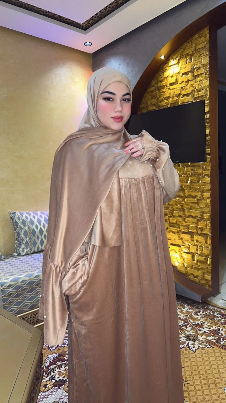 عباية الصلاة بالشال منبتة بالعقيق موديل 2026😍