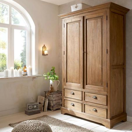 خزانة ملابس