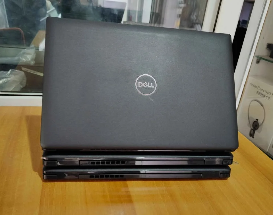 Dell Latitude 3520