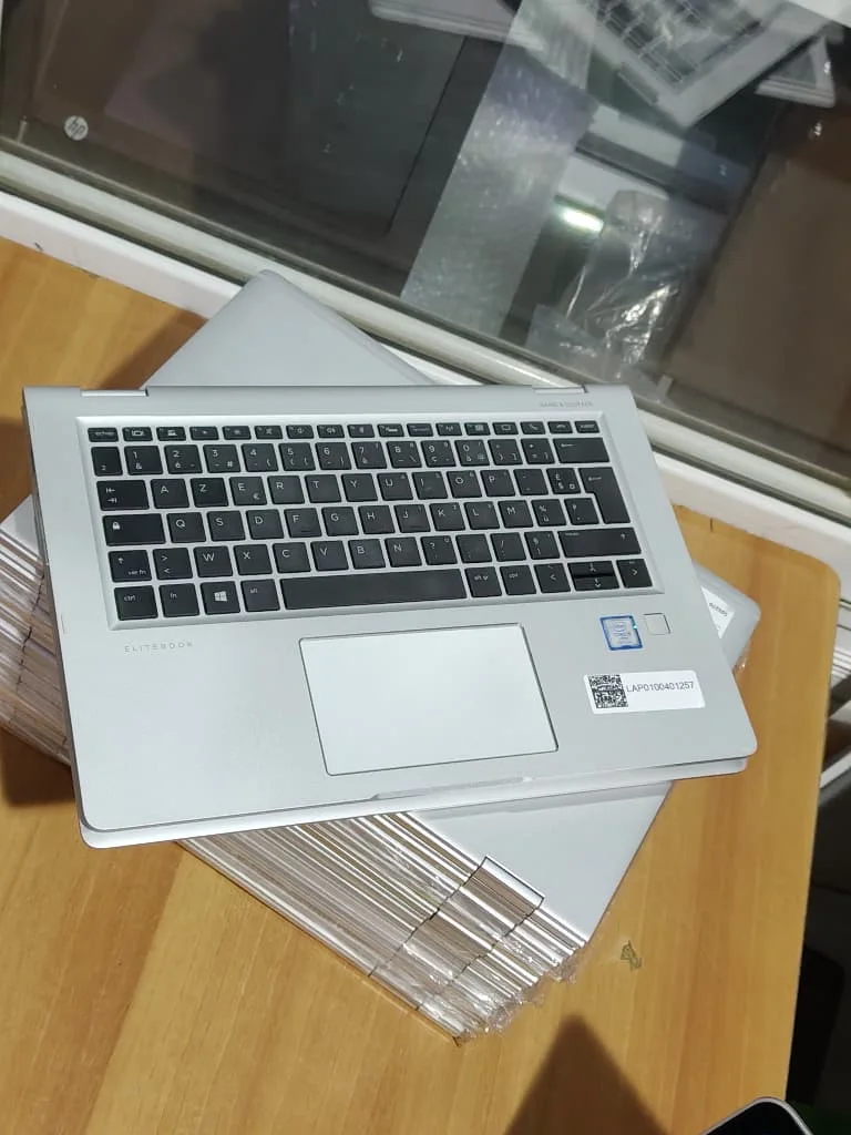 HP EliteBook 1030 G2