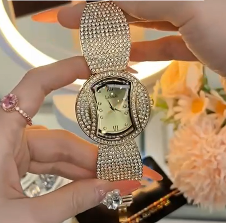 LABAOLI الساعة النسائية الفخمة