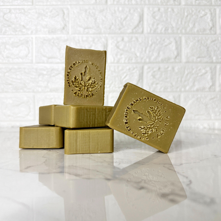 Glowy : Savon Visage saponifié à froid  Peau Acnéique