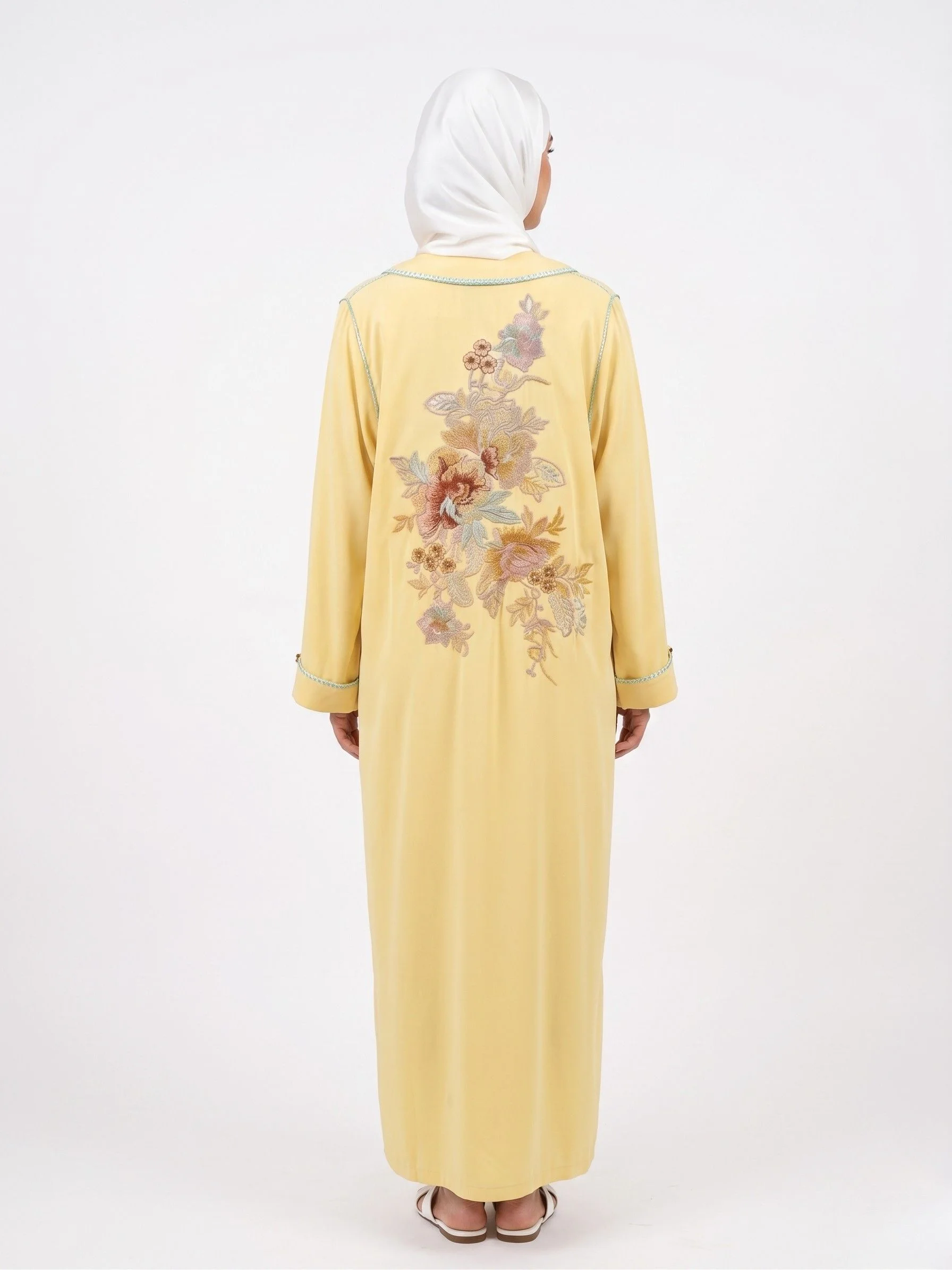 Kimono Jaune Brodé Main  Finition Habka Bleu Ciel Artisanale