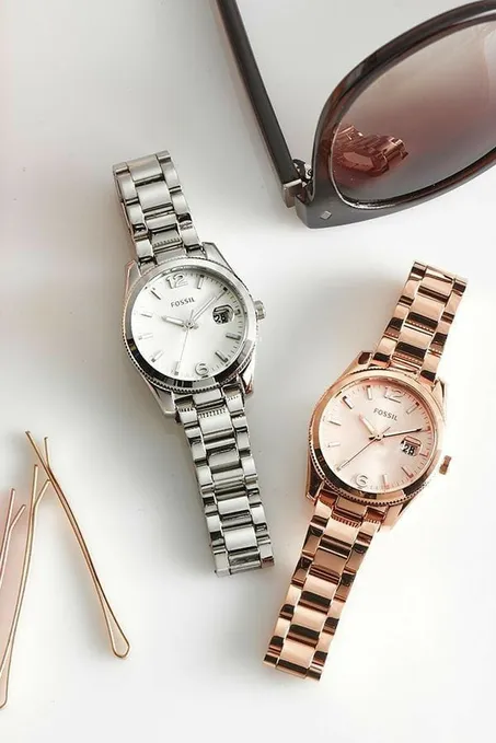 ساعات يدوية واكسسوارات