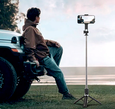 عصا سيلفي ثلاثية القوائم للهاتف مع جهاز تحكم عن بعد وحامل جوال Selfie stick Tripod