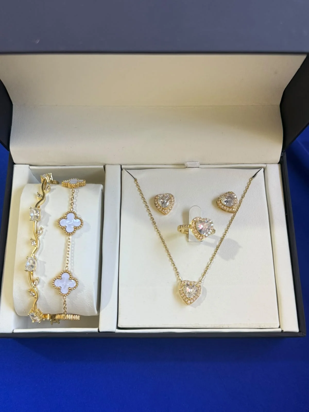 pack tulip + van cleef + pandora