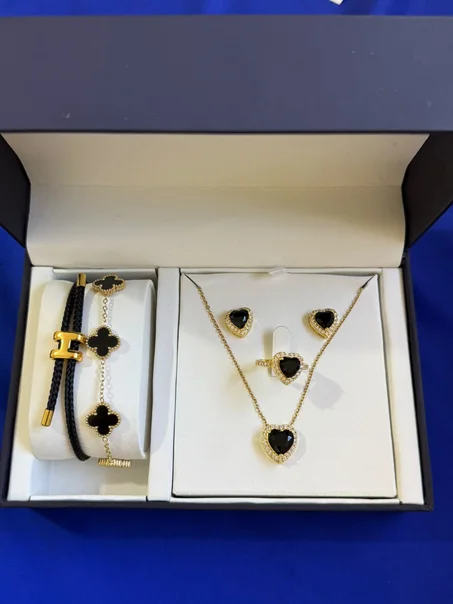 pack hermes + van cleef + pandora