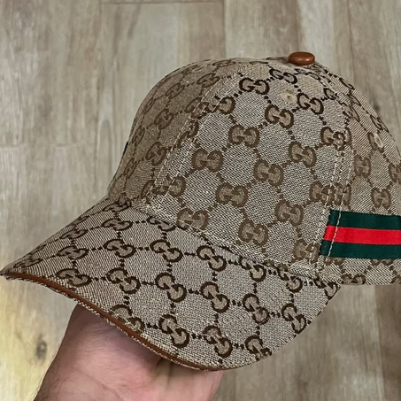 GUCCI - Italie