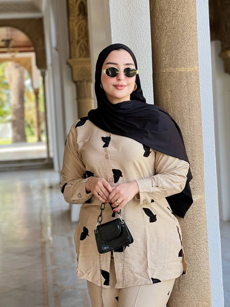 أنصومبل بأفخم أنواع التوب ثوب لولان مطروز