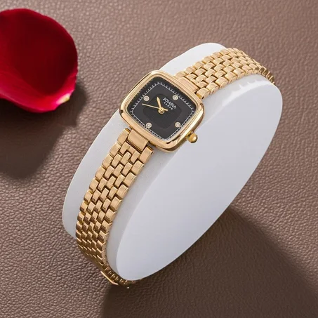 ساعة نسائية فخمة بسوار ذهبي أنيق ✨⌚