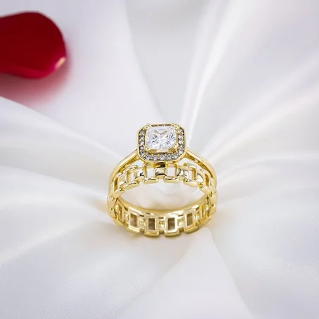 خاتم مارياج ذهبي فاخر بفصوص لامعة 💍✨
