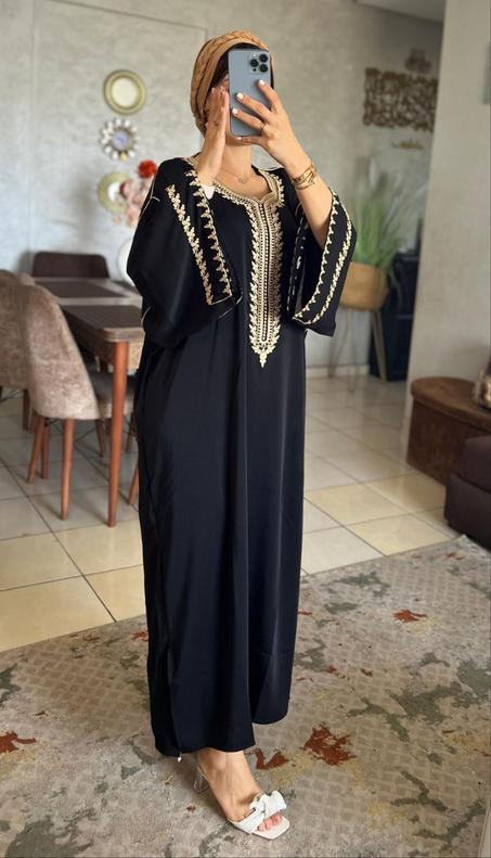 قندورة بالطرز الكوردون  صم حر