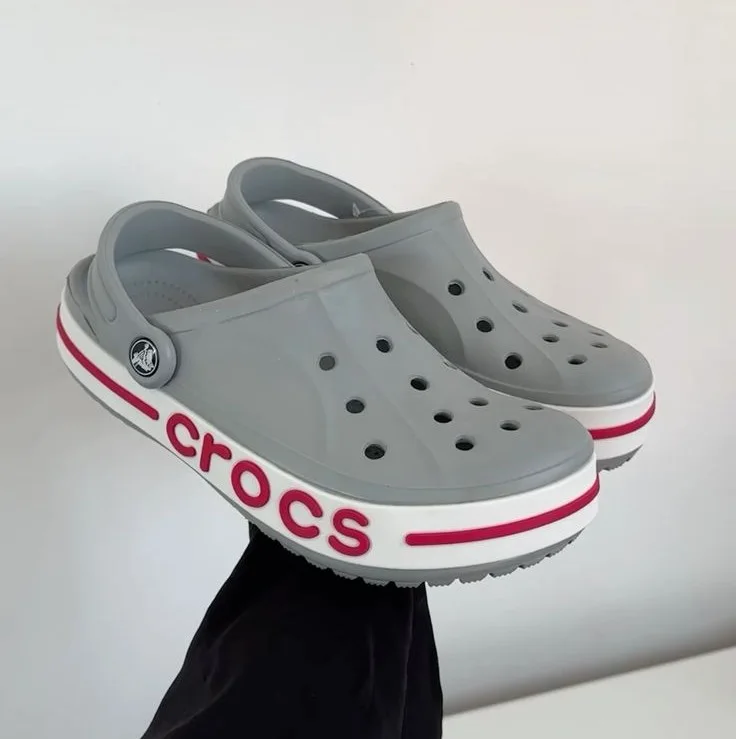 كروكس طبي بخامة مريحة وخفيفة