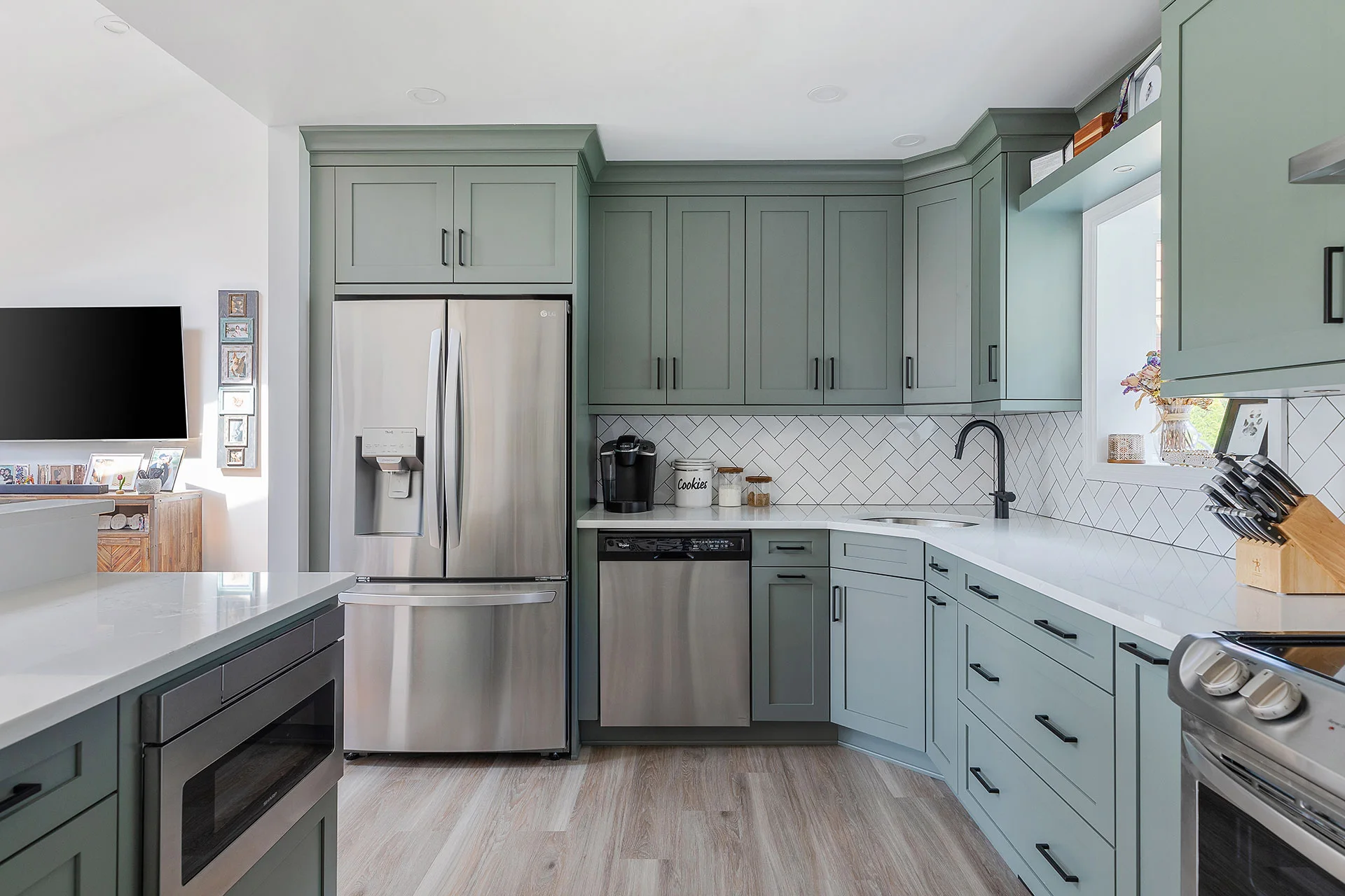 Kitchen المطبخ