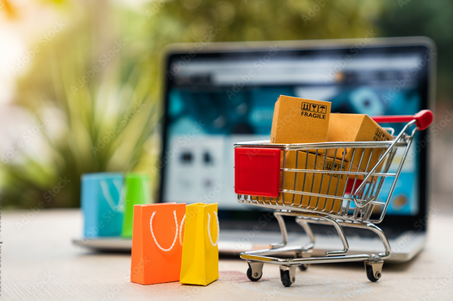 الادوات المنزلية