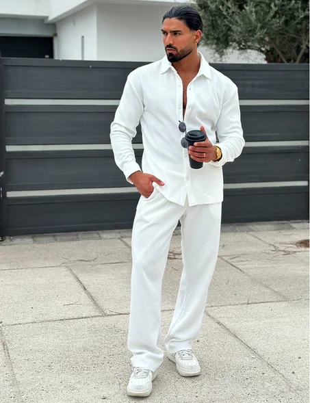 Ensemble pantalon et chemise plissé