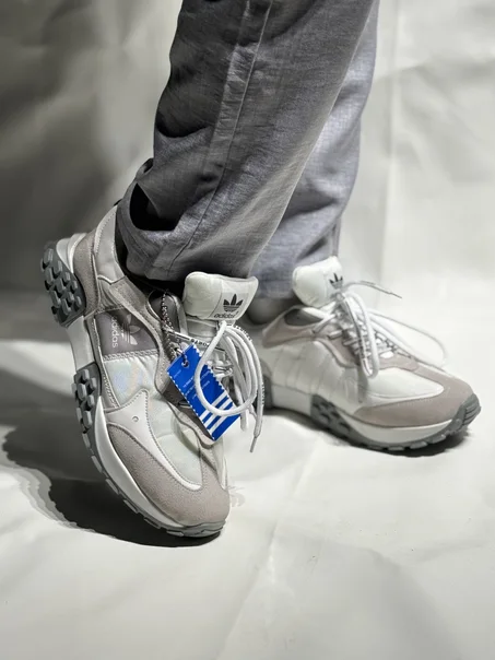 Adidas Retro