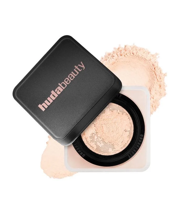 Huda Beauty Easy Bake Loose Baking & Setting Powder is