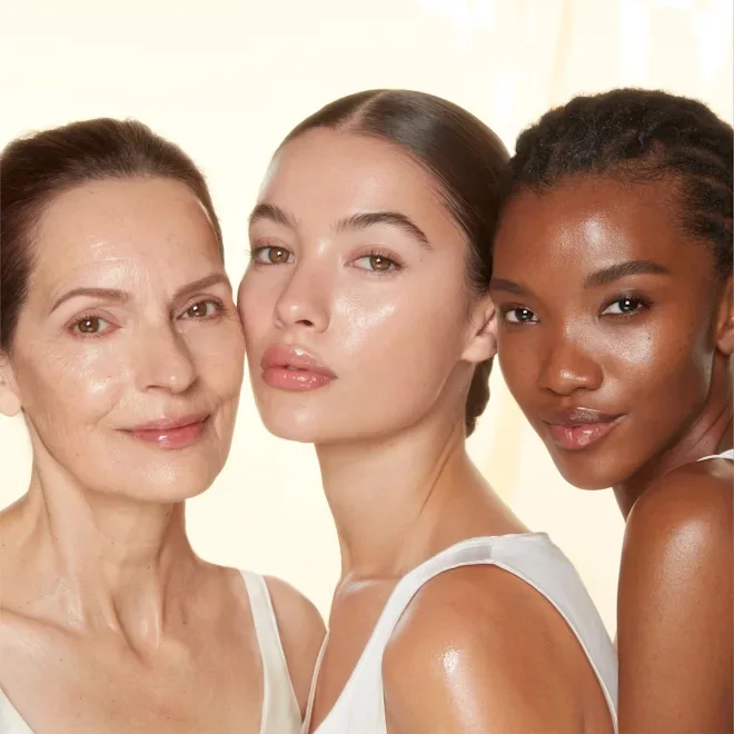 Charlotte Tilbury CHARLOTTE'S MAGIC SERUM CRYSTAL ELIXIRسيروم شارلوت تيلبري ماجيك سيروم كريستال إليكسير – لترطيب عميق، إشراقة طبيعية وتقليل مظهر التجاعيد