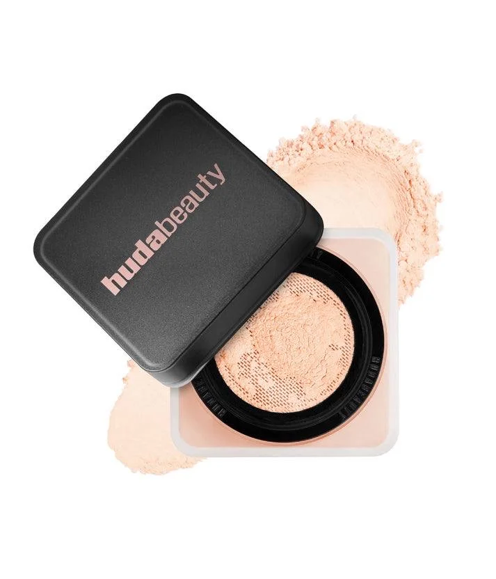 Huda Beauty Easy Bake Loose Baking & Setting Powder is