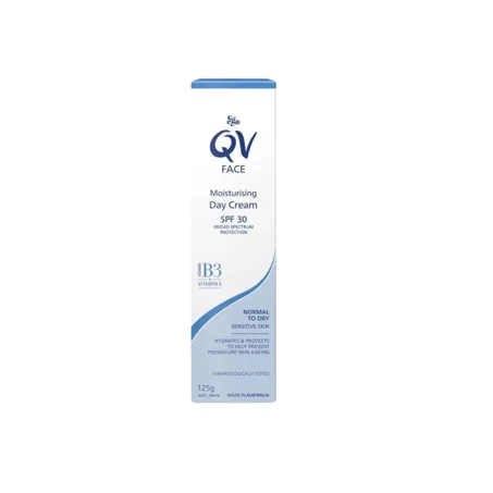 كريمQV  النهاري مرطب بعامل حماية من الشمس 30، 125 جم، كريم مرطب للوجه للبشرة الحساسة